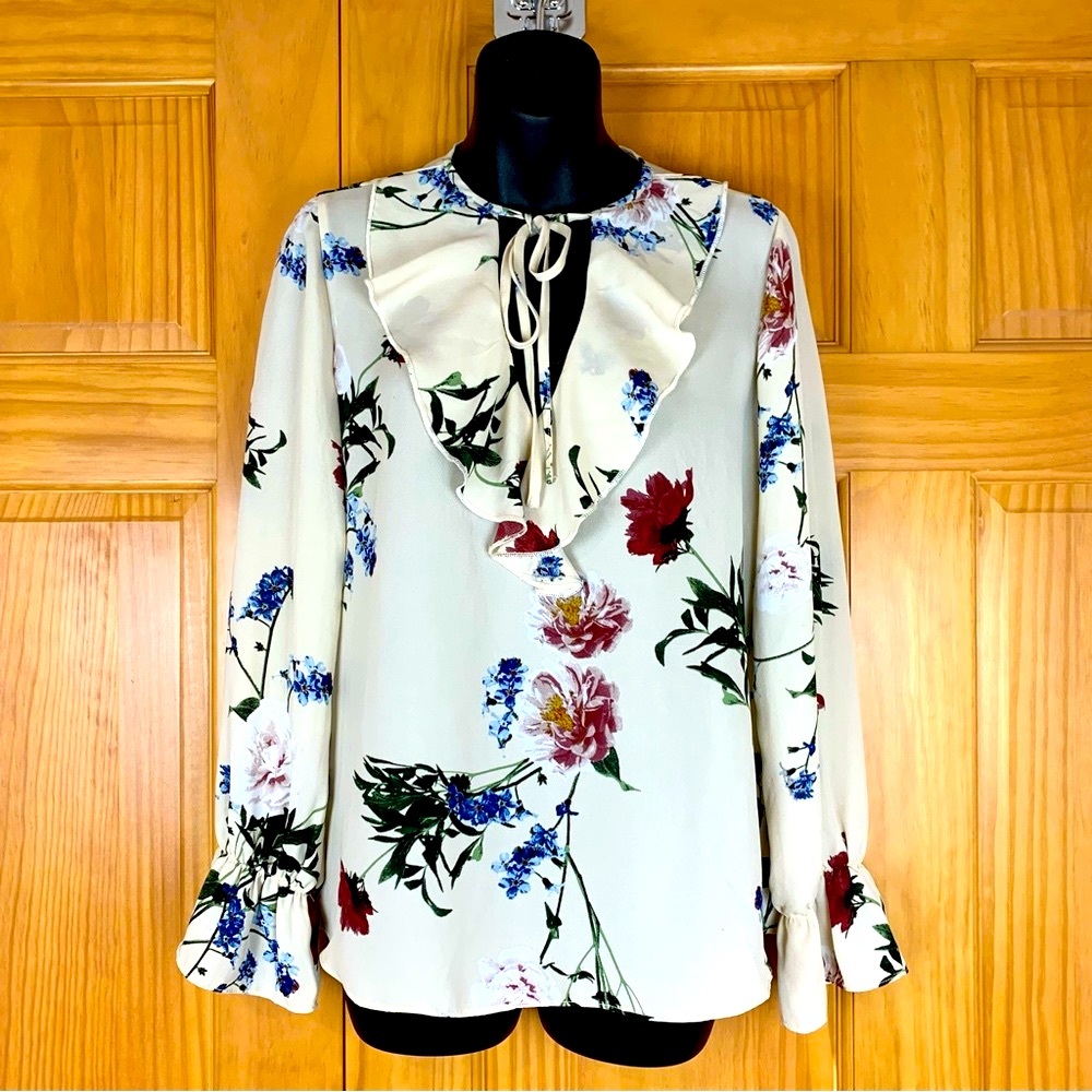 Finn & Grace upscale tie front ruffle flowy blouse top, size small